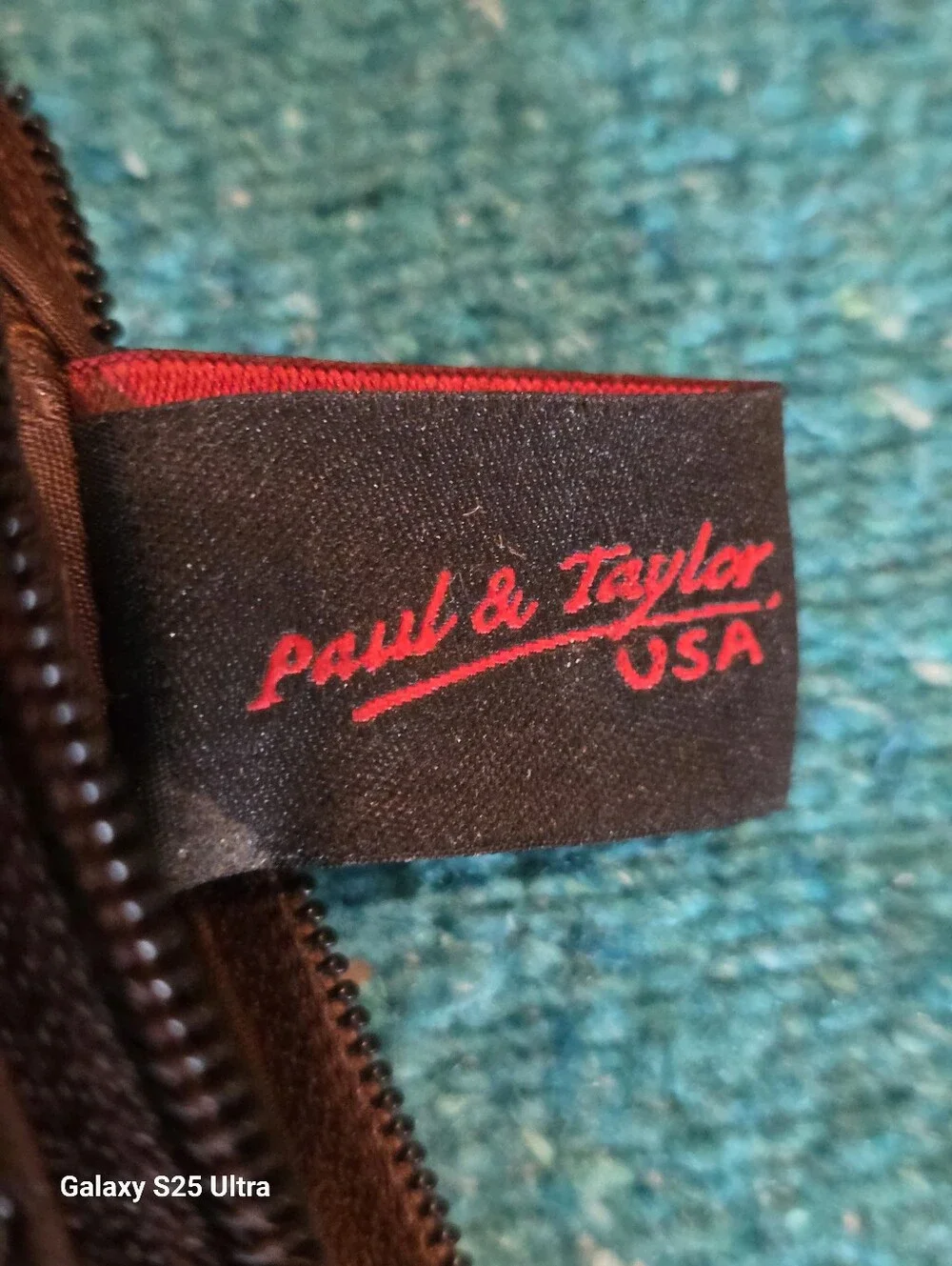 Paul & Taylor Vintage Distressed 90's Leather Mini/Wallet Crossbody